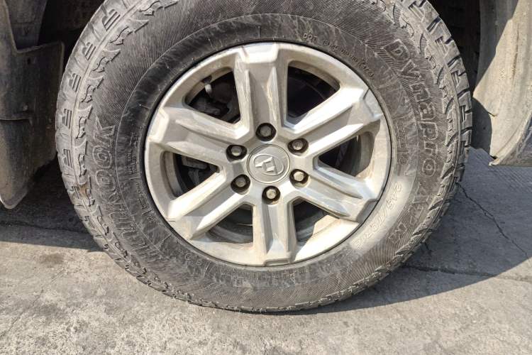 Used SAIC MAXUS T60 2017 2.8T Diesel Automatic 2WD High-Ride Comfort Plus Long-Body Emission Standard V