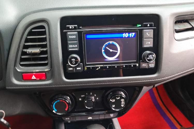 Used Honda Vezel 2015 1.5L CVT two-wheel drive Comfort trim Audio And AC Panel