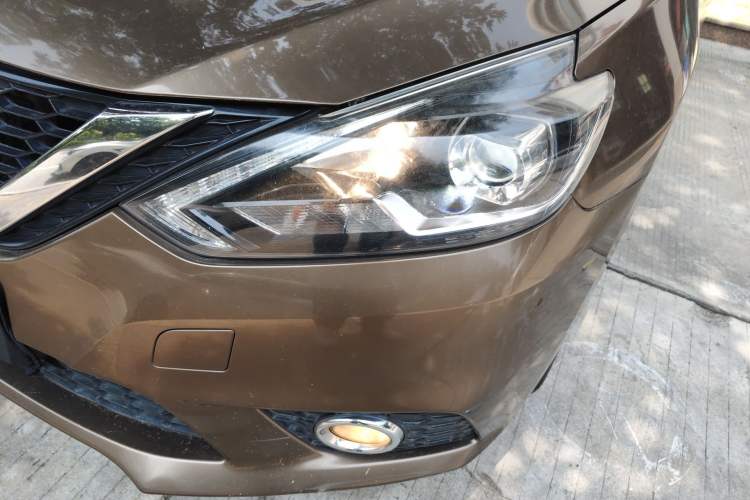 Used Nissan Sylphy 2018 1.6XV CVT Deluxe Edition Left Front Headlight