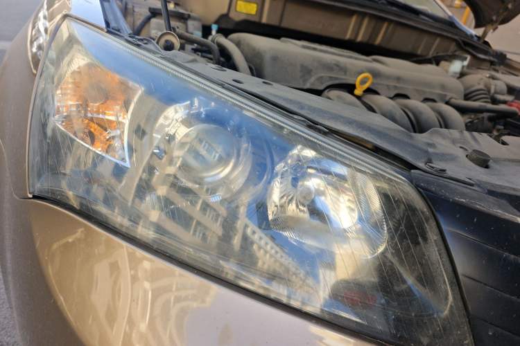 Used Geely Auto Classic Emgrand 2013 Sedan 1.8L CVT Elite Model Right Front Headlight