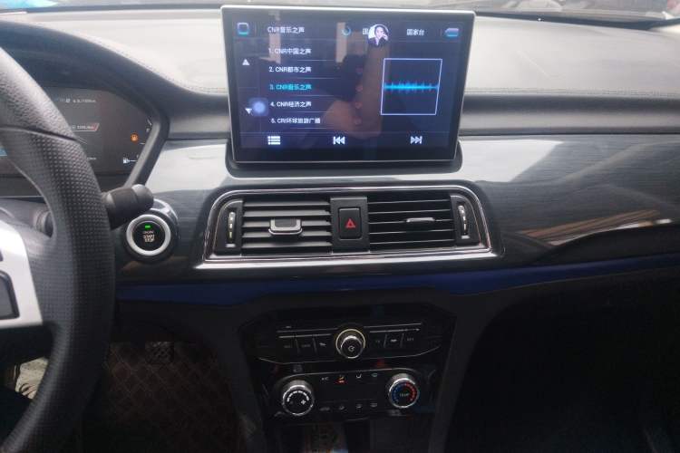 Used BAIC Weiwang M60 2017 1.5L Manual Silver Edition Audio And AC Panel