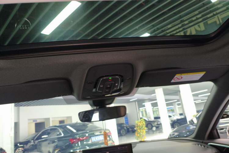 Used Audi A4L 2024 40 TFSI quattro RS Performance Package Headliner