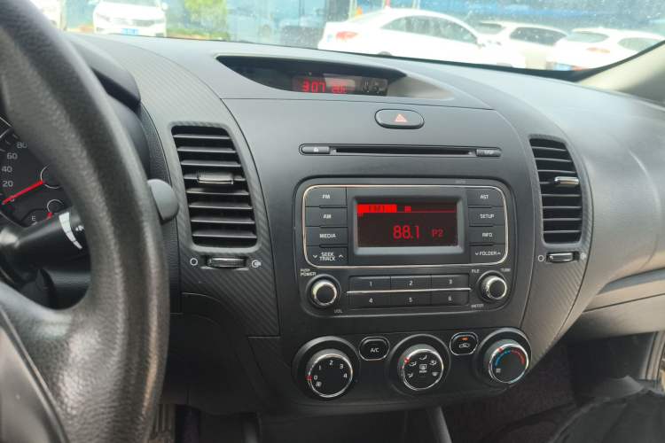 Used Kia K3 2015 1.6L Automatic GL
