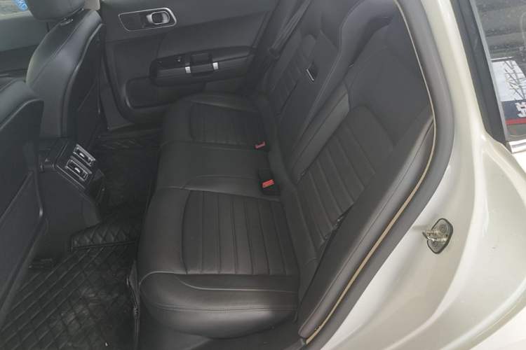 Used Citroen C6 2017 380THP Luxury Version