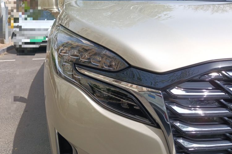 Used Buick GL8 2023 ES Lu Zun Deluxe and Yue Edition Right Front Headlight