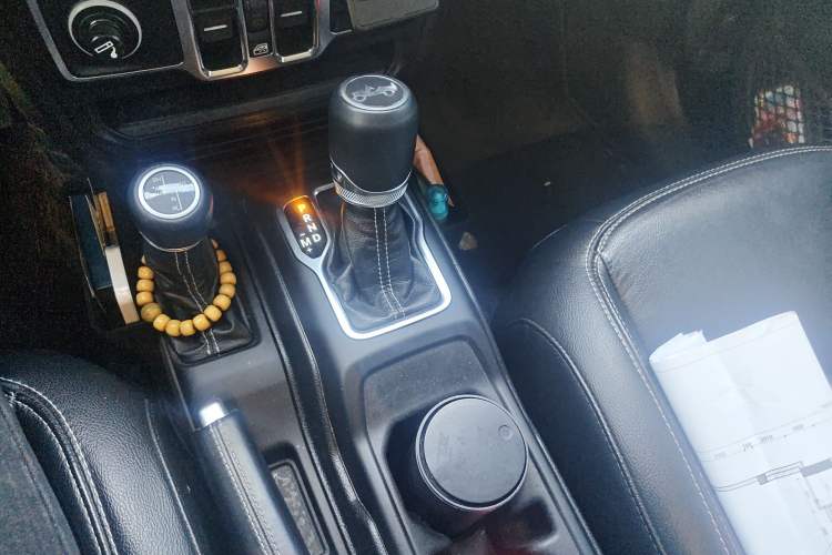 Used Jeep Wrangler  Gear Lever