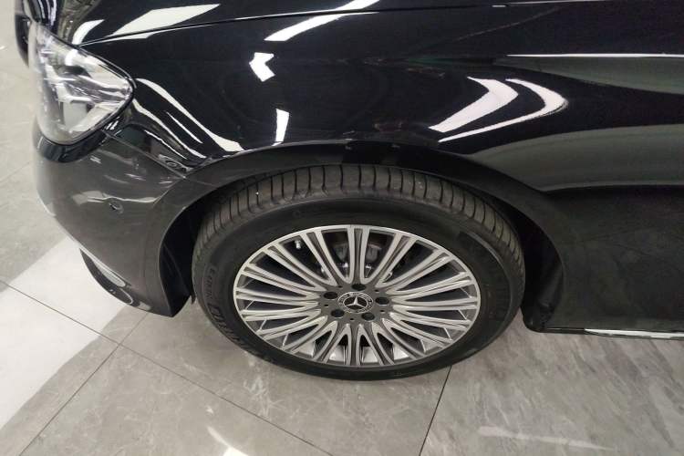 Used Mercedes-Benz E-Class 2021 Restyled E 300 L Luxury Edition
