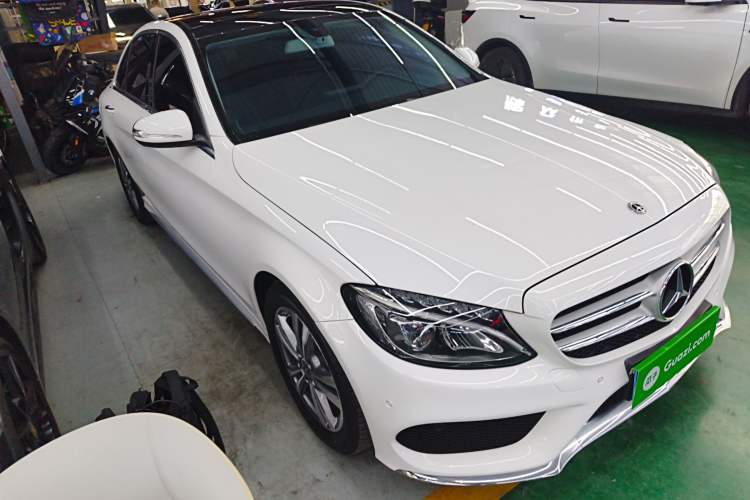 Used Mercedes-Benz C-Class 2018 C 200 L Sport Edition Front Right 45 Deg