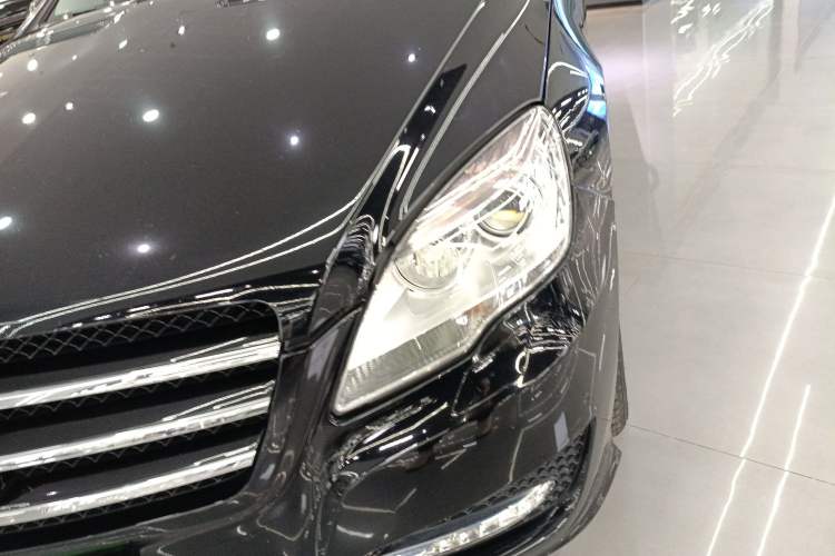 Used Mercedes-Benz R-Class 2014 R 320 4MATIC Business Model Left Front Headlight