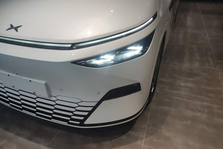 Used XPeng X9 2024 640 All-Wheel Drive High-Performance Max
