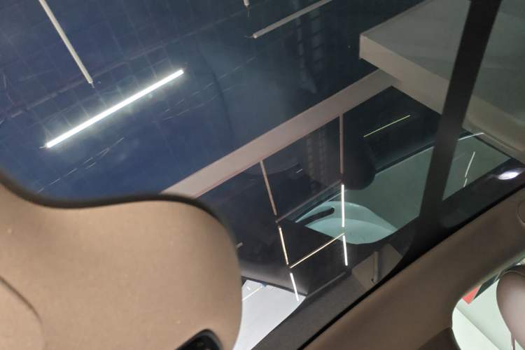 Used IM L6 2025 Ultra Model
