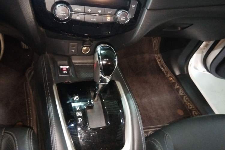 Used Nissan X-Trail 2019 2.0L CVT Smart Connect Comfort Edition 2WD