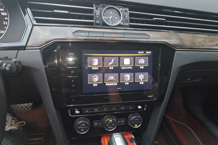 Used Volkswagen Magotan 2017 330TSI DSG Luxury Model
