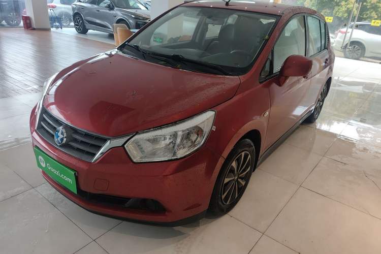 Used Venucia R50 2013 1.6L Automatic Fashion Edition