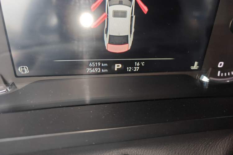 Used Roewe i6 2017 20T Automatic Internet ZhiZun Edition