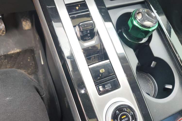 Used Volkswagen Tavendor 2025 Model 380TSI Four-Wheel Drive R-Line Cruise Zhongxiang Edition
