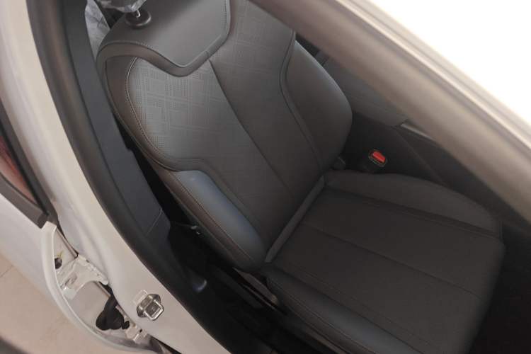 Used BYD Qin PLUS  Right Front Seat