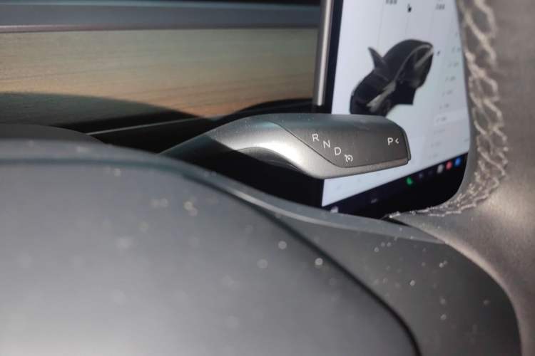 Used Tesla Model Y 2021 Standard Range Rear-Wheel Drive Version Gear Lever