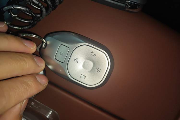 Used GAC Trumpchi E8 New Energy 2024 150km MAX+ Vehicle Key