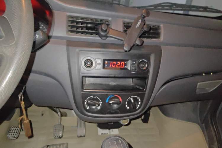 Used Wuling Zhiguang 2015 1.2L S Practical Model LSI