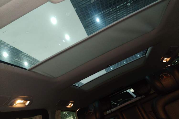 Used Mercedes-Benz V-Class 2017 V 260 Avantgarde Edition