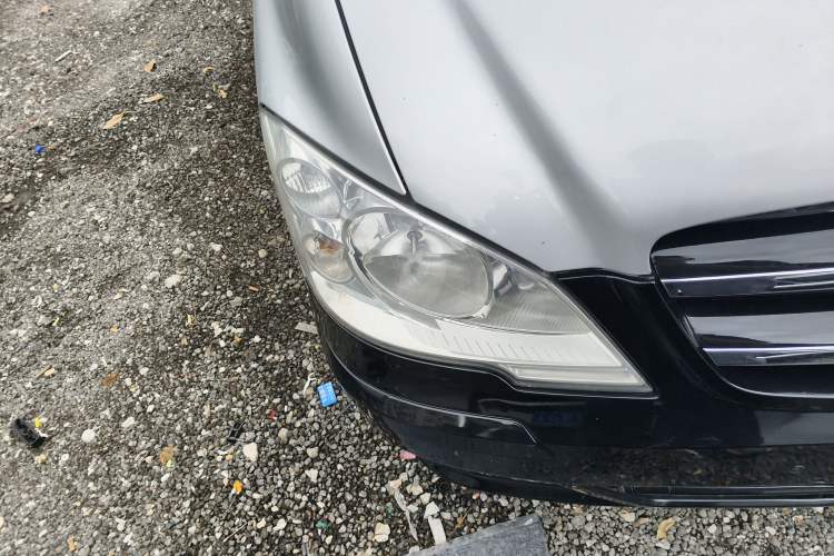 Used Mercedes-Benz Vito 2013 3.0L Elite Edition Right Front Headlight
