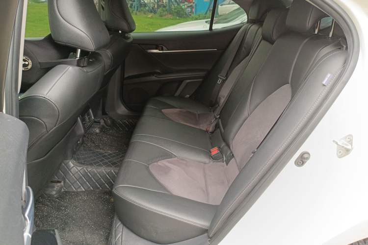 Used Toyota Camry 2021 2.0S FENGSHANG Edition
