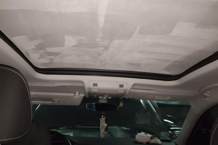 Used Volkswagen Tayron 2022 280TSI Two-Wheel Drive Luxury Smart Connectivity Version
