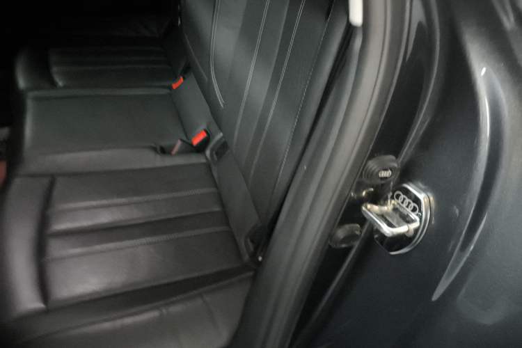 Used Audi A4L 2022 40 TFSI Fashion Dynamic Model