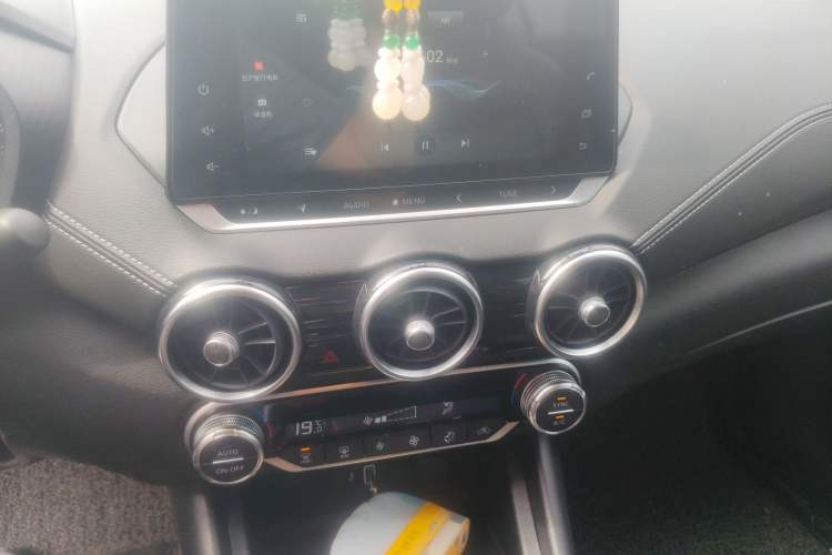 Used Nissan Sylphy 2020 Revised 1.6L XL CVT Enjoyment Edition Audio And AC Panel