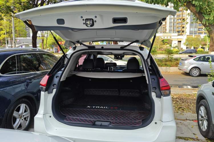 Used Nissan X-Trail 2021 2.0L CVT 2WD XL Premium SmartConnect Deluxe Edition Trunk