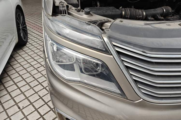 Used FORTHING Lingzhi 2019 M5L 1.6L 7-Seater Comfort Model China VI Standard