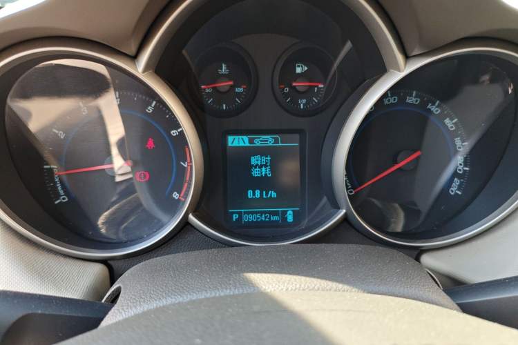 Used Chevrolet Cruze 2015 1.5L Classic SE AT Instrument Cluster
