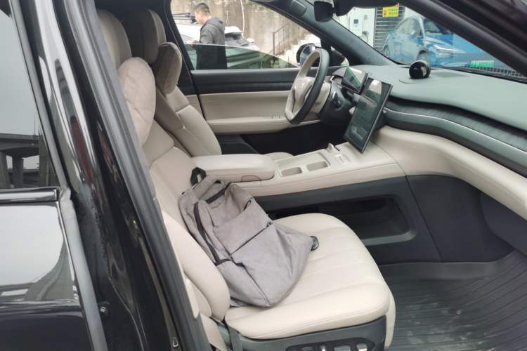 Used Nio ES8 2023 75 kWh
