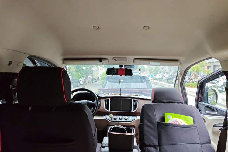 Used FORTHING Lingzhi 2019 M5L 1.6L 7-Seater Base Model China VI Standard
