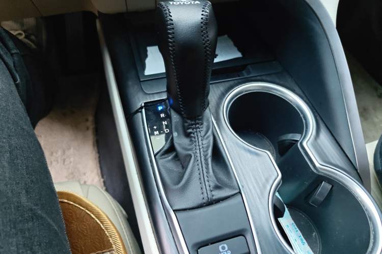 Used Toyota Camry 2021 2.0G Luxury Edition