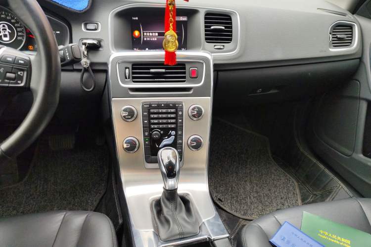 Used Volvo S60 2018 S60L T3 Smart Progress Edition
