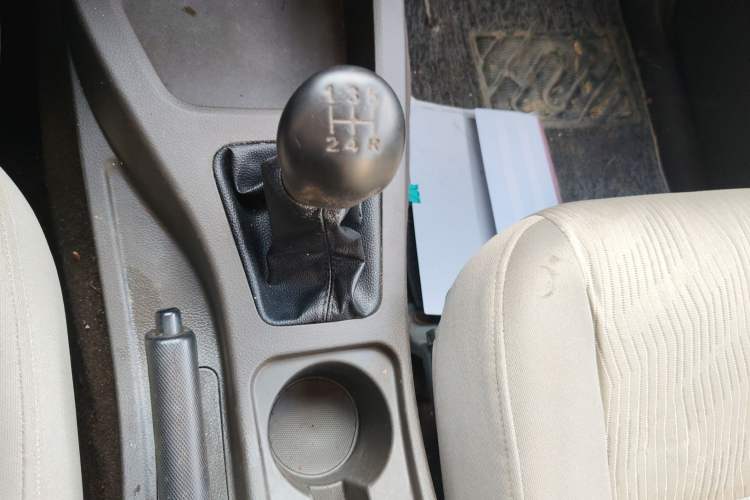 Used Wuling Rongguang V 2016 1.5L Standard Version
