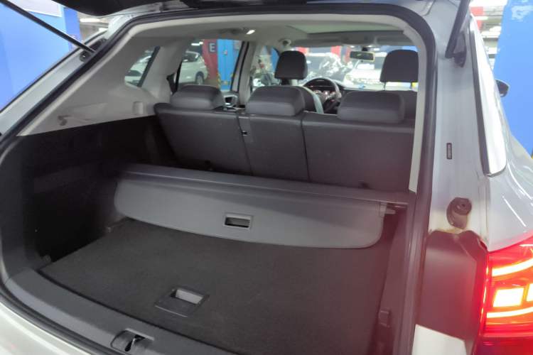 Used Volkswagen Tayron 2019 330TSI Two-Wheel Drive Luxury Model China VI Standard
