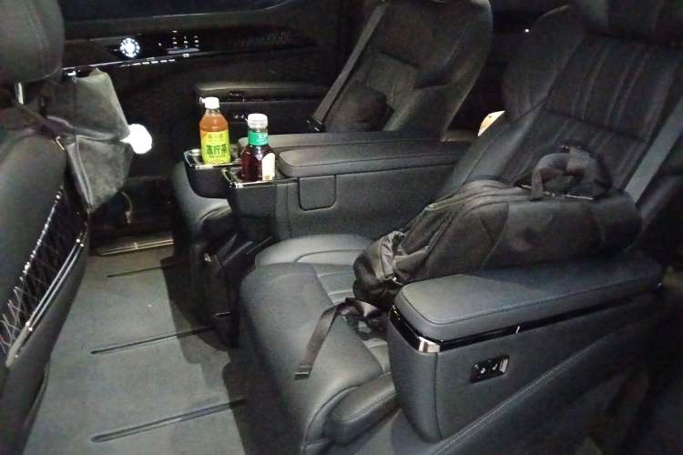 Used Zeekr 009 2022 WE Edition
