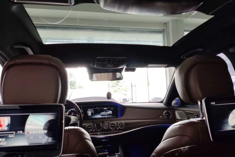 Used Mercedes-Benz S-Class 2016 S 320 L Luxury Model Headliner