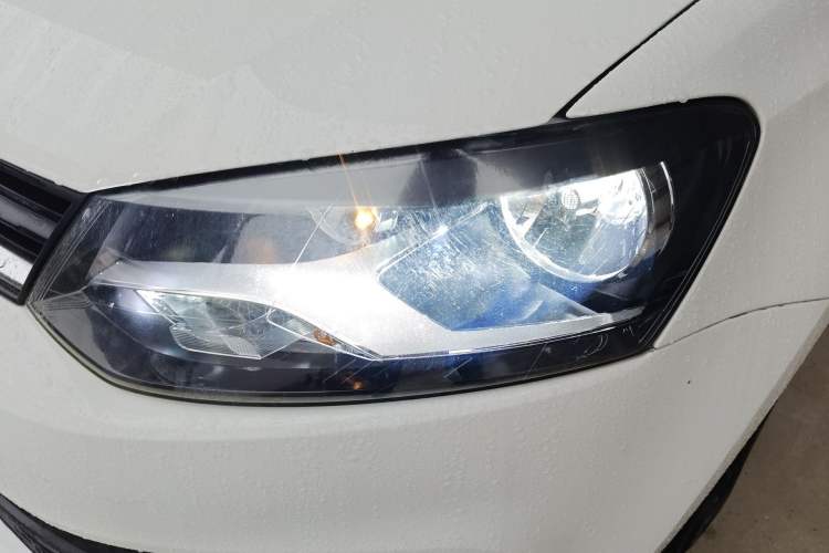 Used Volkswagen Polo 2016 1.4L Automatic Trendy Model Left Front Headlight