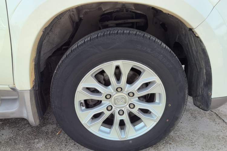 Used JMC Yusheng S350 2016 2.0T Automatic Two-Wheel Drive Gasoline Luxury Edition 5 Seats Right Rear Wheel Hub