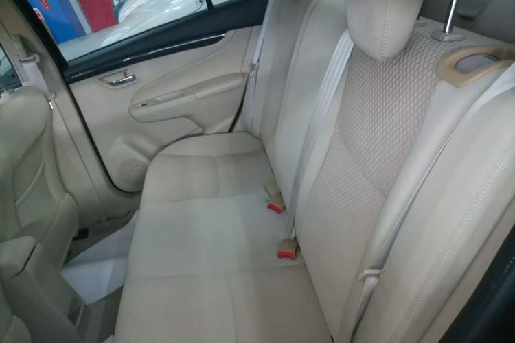 Used Suzuki Alivio 2015 1.6L Automatic Comfort Model
