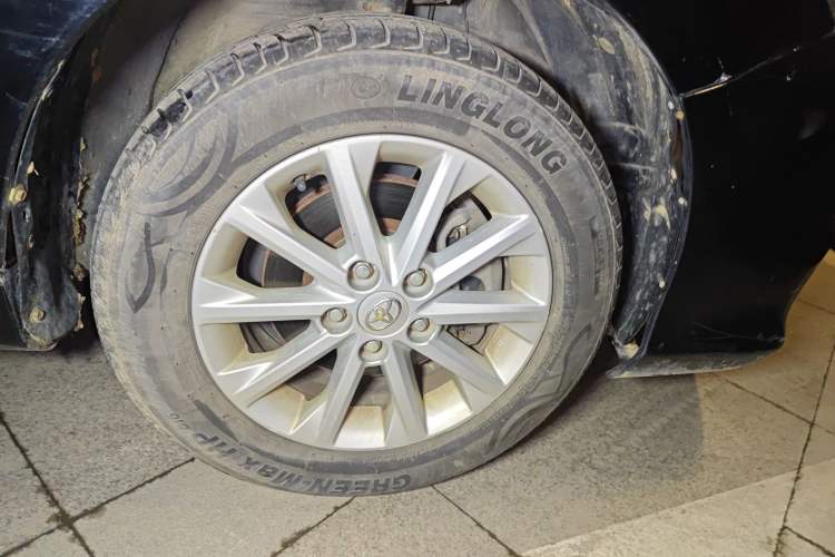 Used Toyota Camry 2012 2.5G Luxury Edition Right Front Wheel Hub