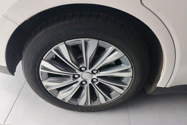 Used Hongqi E-QM5 2024 610 km PLUS