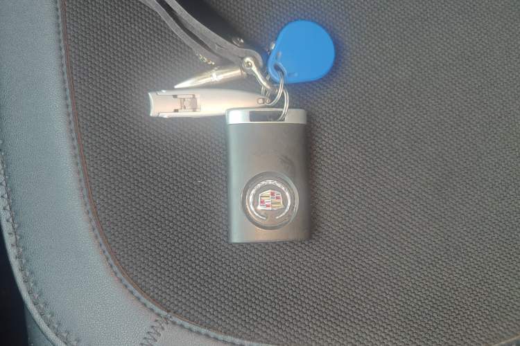 Used Cadillac SRX 2013 3.0L Comfort Model Vehicle Key