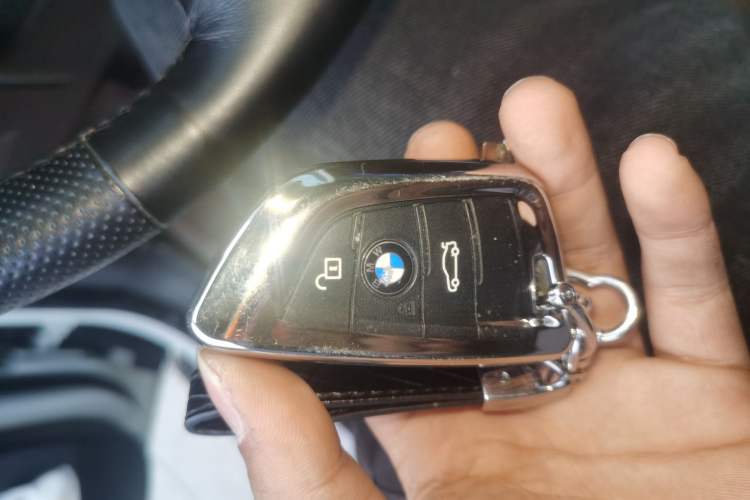 Used BMW X5 2015 xDrive28i
