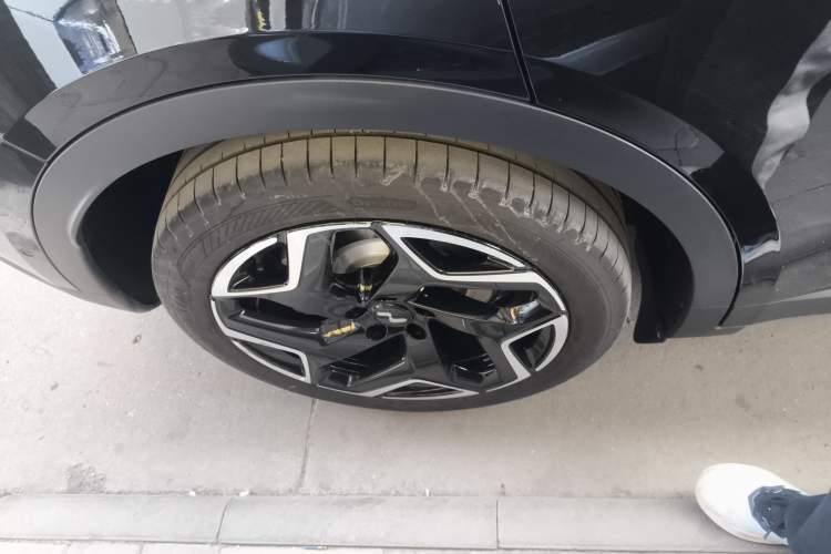 Used ONVO L60 2025 Model—60 kWh Rear-Wheel-Drive Version Right Rear Wheel Hub