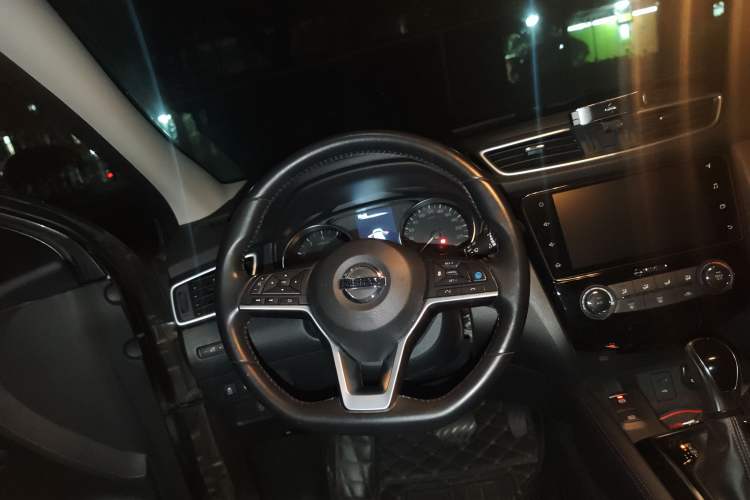 Used Nissan Qashqai 2021 2.0L CVT Luxury Navigation Edition